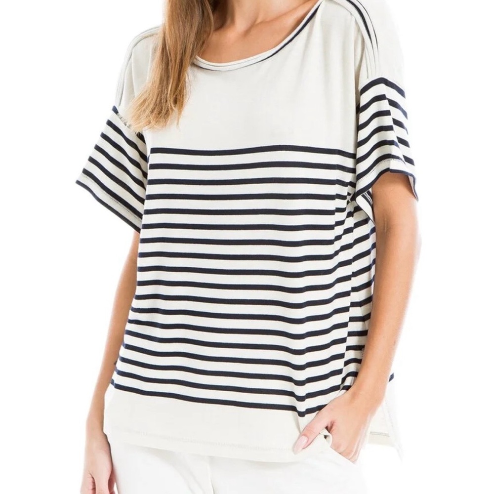 Max Studio Black and Beige Striped Scoop Neck Classic Tee Clean Lines Size Small